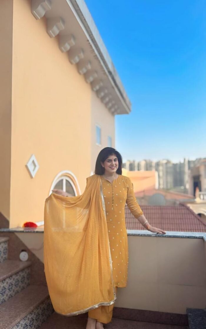 Mustard Muse: Subtle Yet Stunning